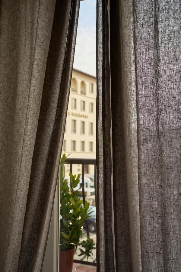 3 Master Bedrooms With Balcony On The River With Views Флоренція Екстер'єр фото
